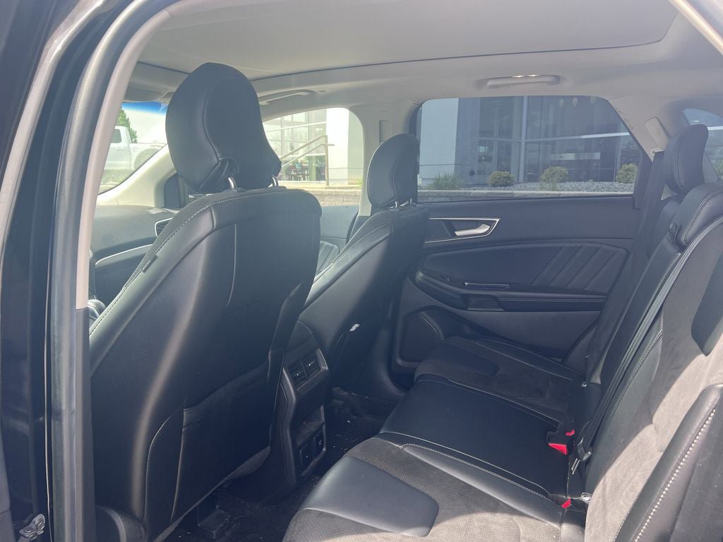Certified 2017 Ford Edge Sport w/ Technology Package AWD/4WD image 14