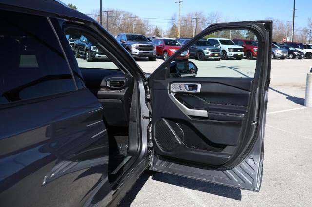 Certified 2021 Ford Explorer Limited w/ Equipment Group 301A image 36