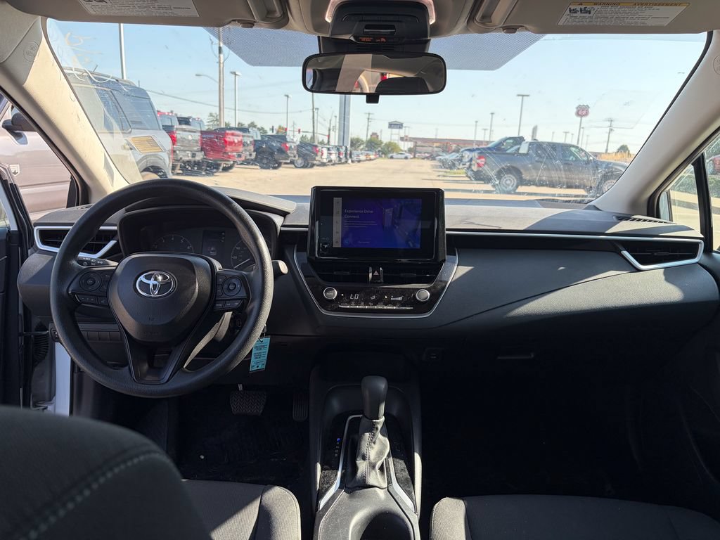 Used 2025 Toyota Corolla LE FWD image 26