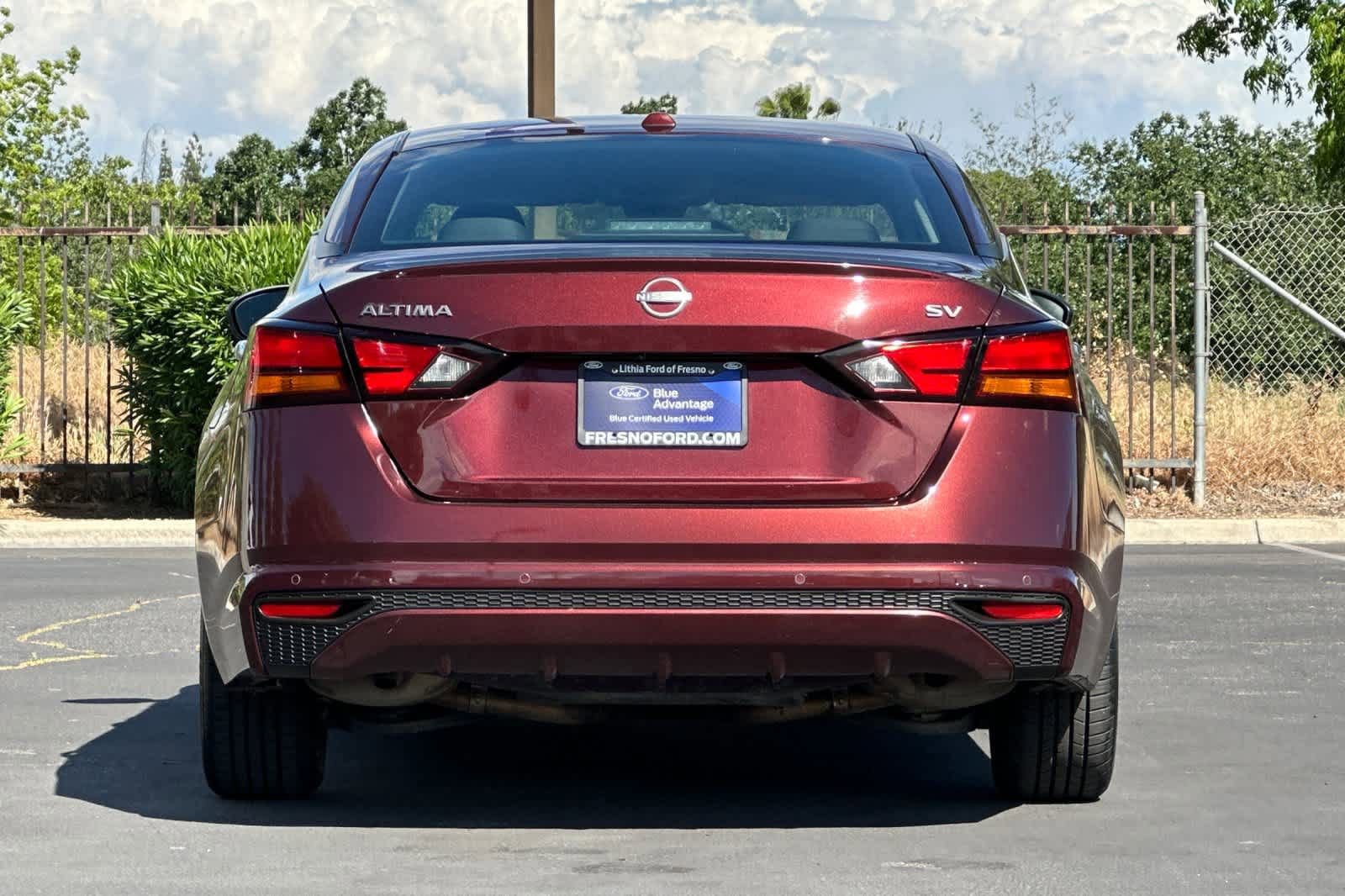 Used 2024 Nissan Altima 2.5 SV image 4
