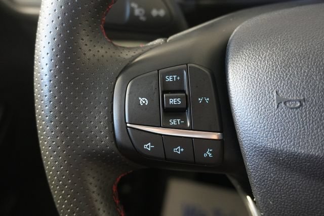 Certified 2025 Ford Escape ST-Line FWD image 13