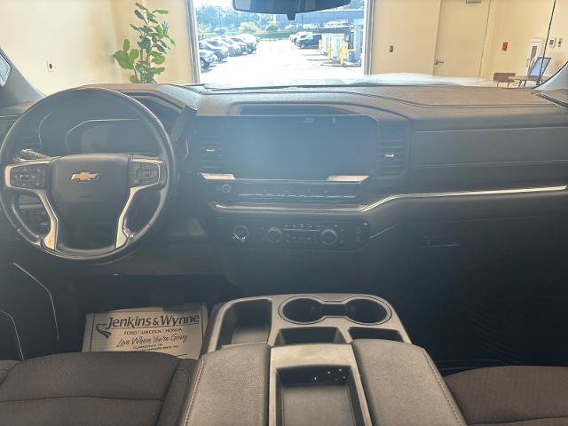 Used 2023 Chevrolet Silverado 1500 LT AWD/4WD image 8