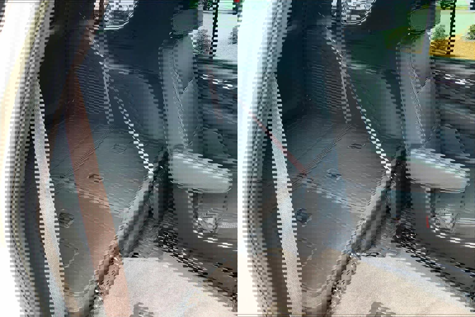 Used 2024 GMC Yukon Denali w/ Advanced Technology Package image 20