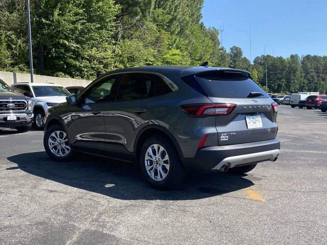 Certified 2024 Ford Escape Active w/ Cold Weather Package FWD image 3