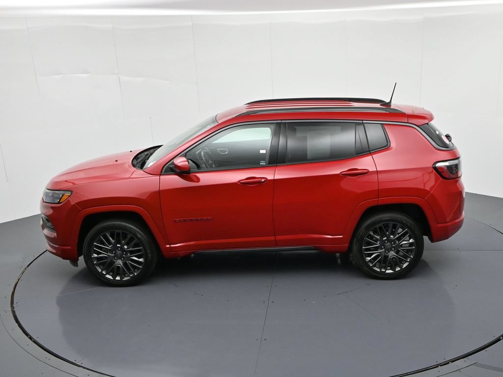 Used 2022 Jeep Compass Limited AWD/4WD image 19