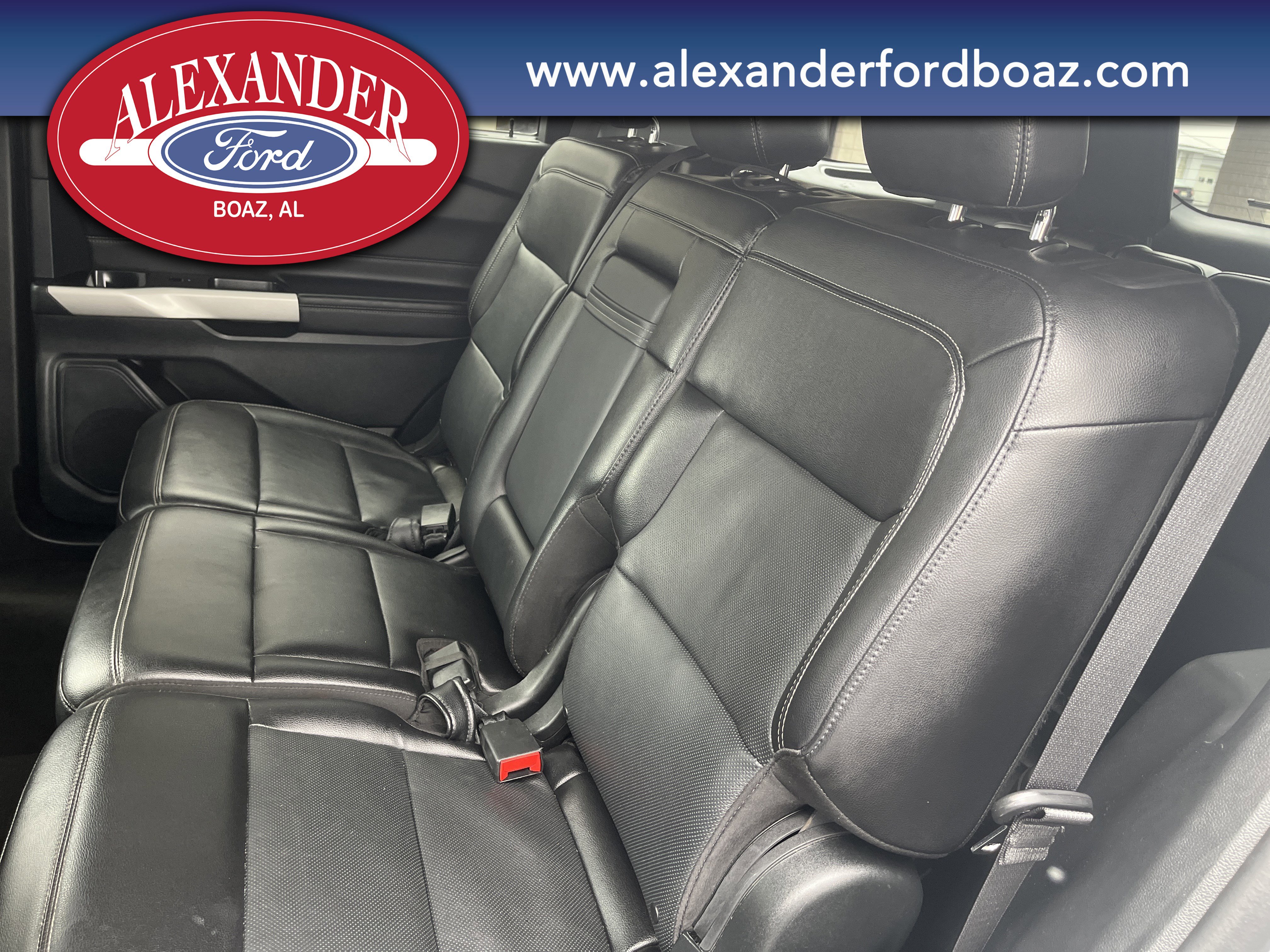 Certified 2024 Ford Explorer Limited image 13