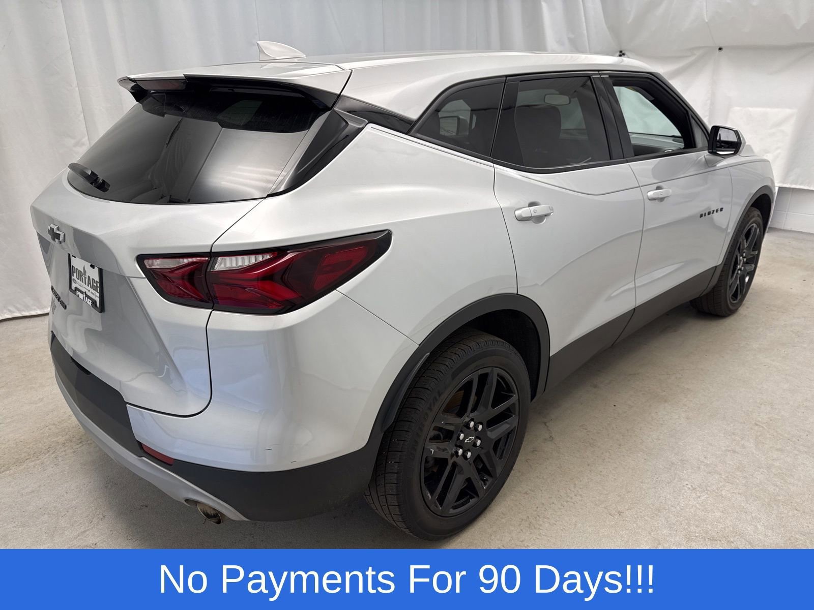 Used 2022 Chevrolet Blazer LT w/ LPO, Black Grille Bar Package image 2