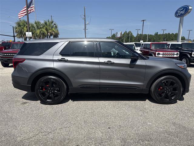 Certified 2022 Ford Explorer ST w/ Equipment Group 401A RWD image 16