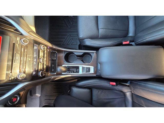 Used 2022 Subaru Ascent Touring image 18