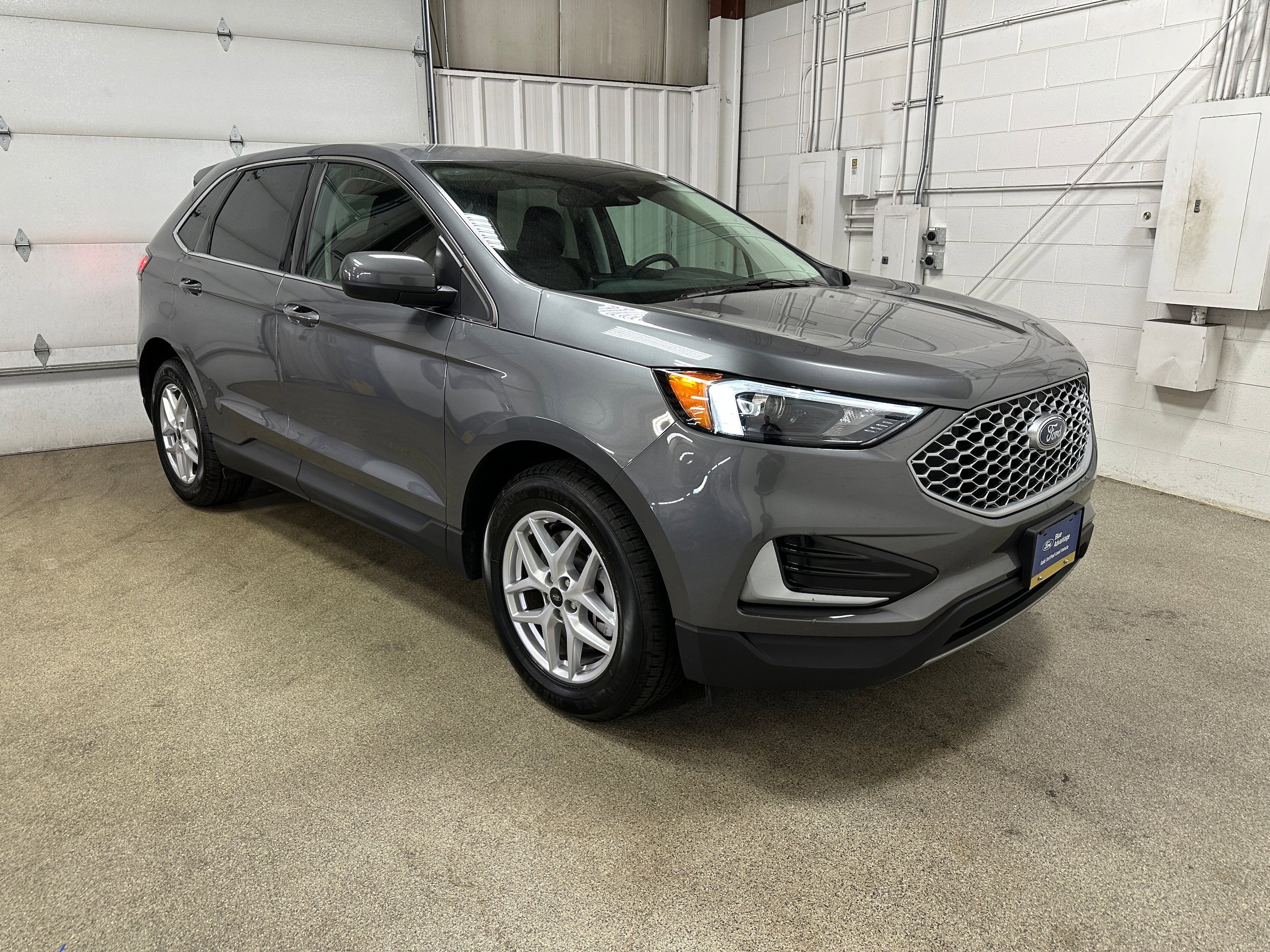 Certified 2024 Ford Edge SEL AWD/4WD image 4