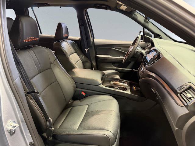 Used 2025 Honda Passport TrailSport image 19