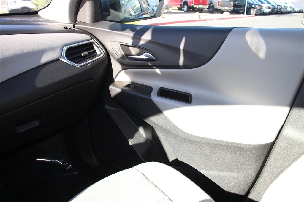 Used 2022 Chevrolet Equinox LS image 19