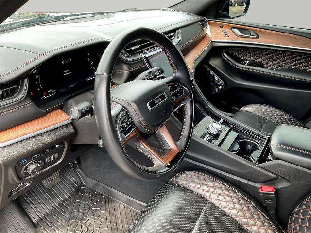 Used 2022 Jeep Grand Cherokee Summit AWD/4WD image 19