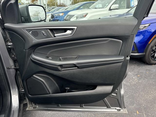 Certified 2024 Ford Edge Titanium image 13