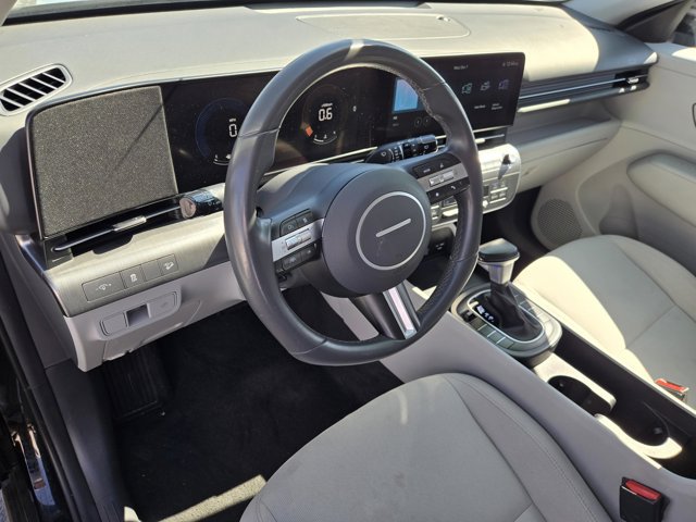 Used 2024 Hyundai Kona SEL FWD image 19