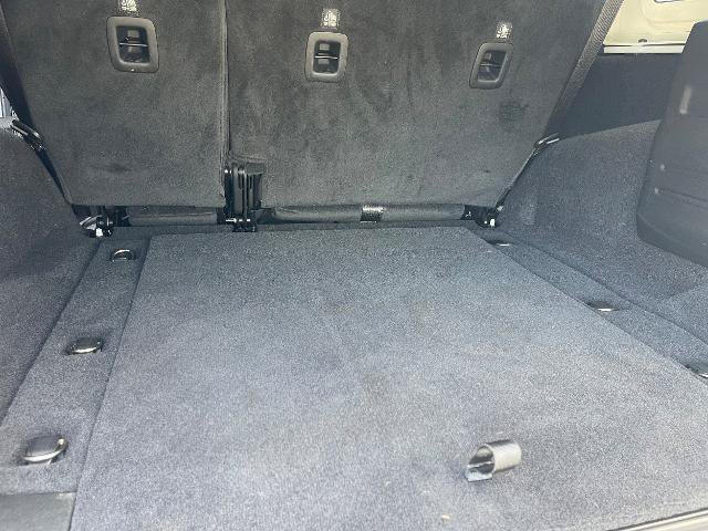 Used 2019 Jeep Wrangler Unlimited Sahara AWD/4WD image 26