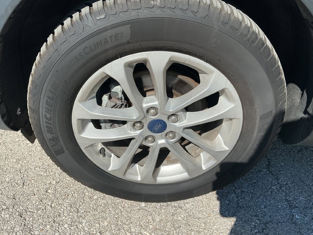 Certified 2022 Ford Escape SE AWD/4WD image 9