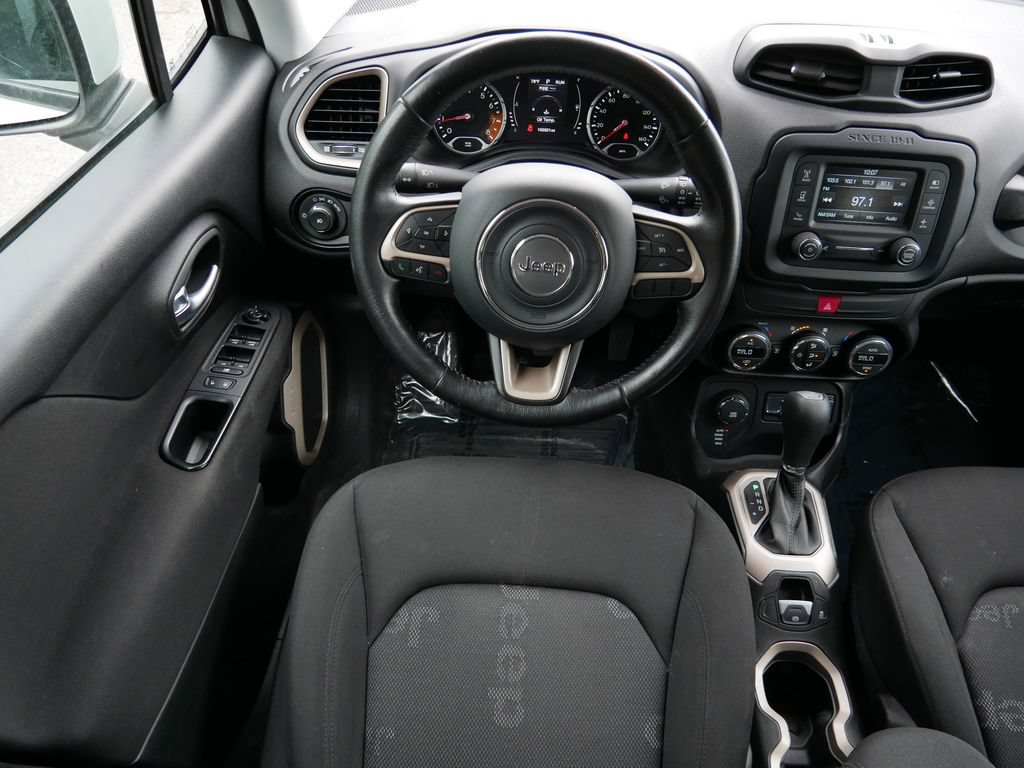 Used 2017 Jeep Renegade Latitude w/ Popular Equipment Group AWD/4WD image 12