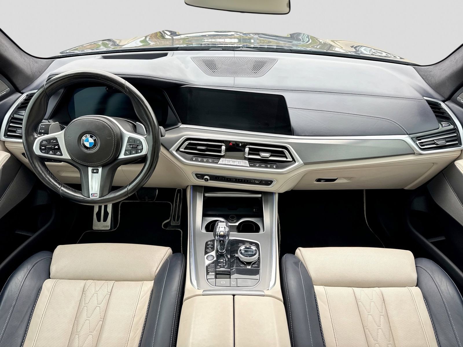 Used 2021 BMW X5 M50i AWD/4WD image 17