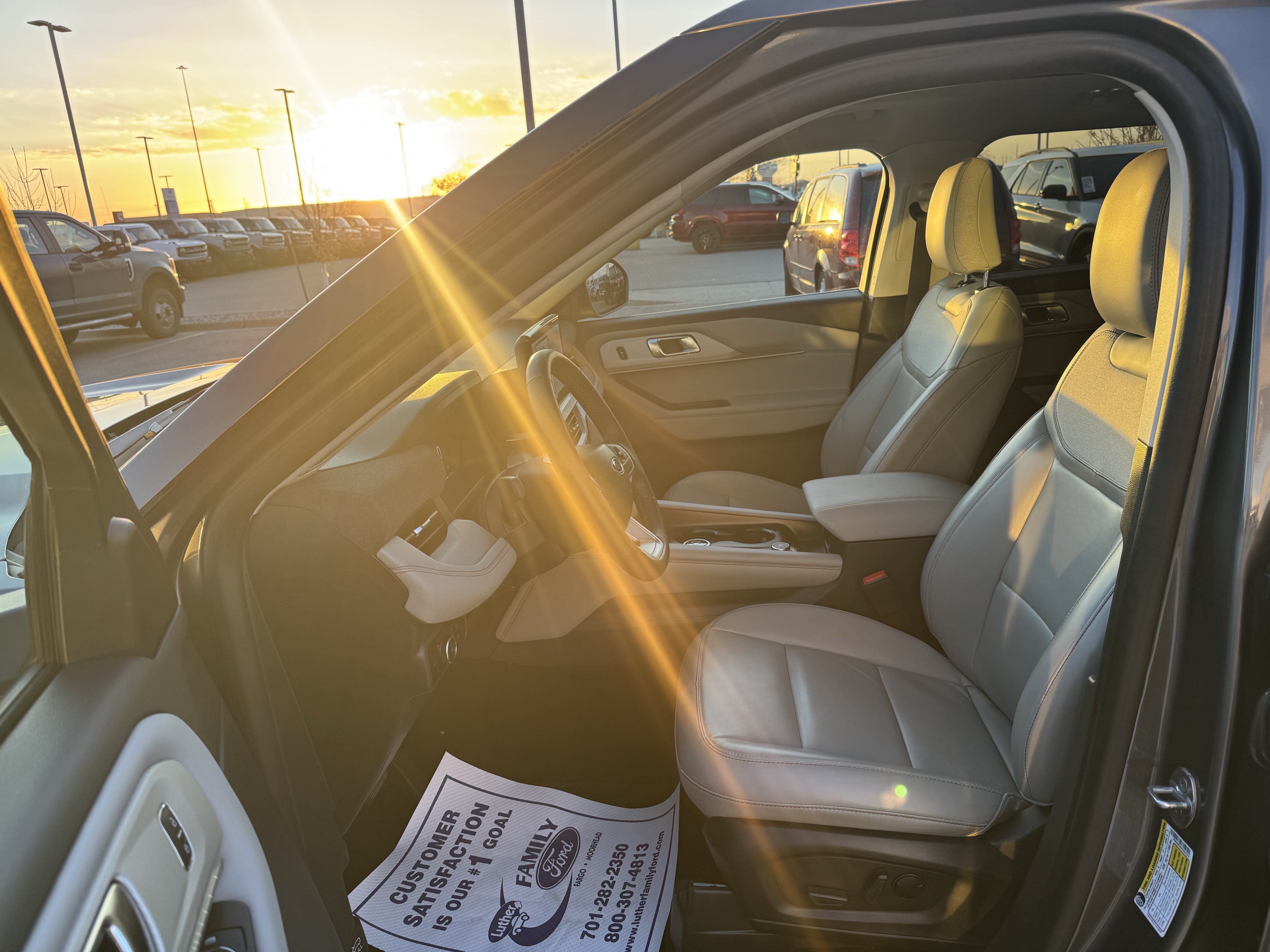 Certified 2025 Ford Explorer Active w/ Active Comfort Package AWD/4WD image 20