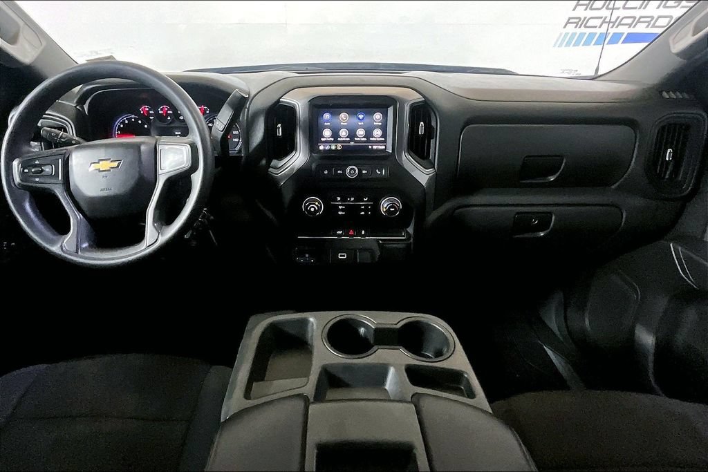 Used 2019 Chevrolet Silverado 1500 Custom w/ Custom Max Trailering Package AWD/4WD image 8