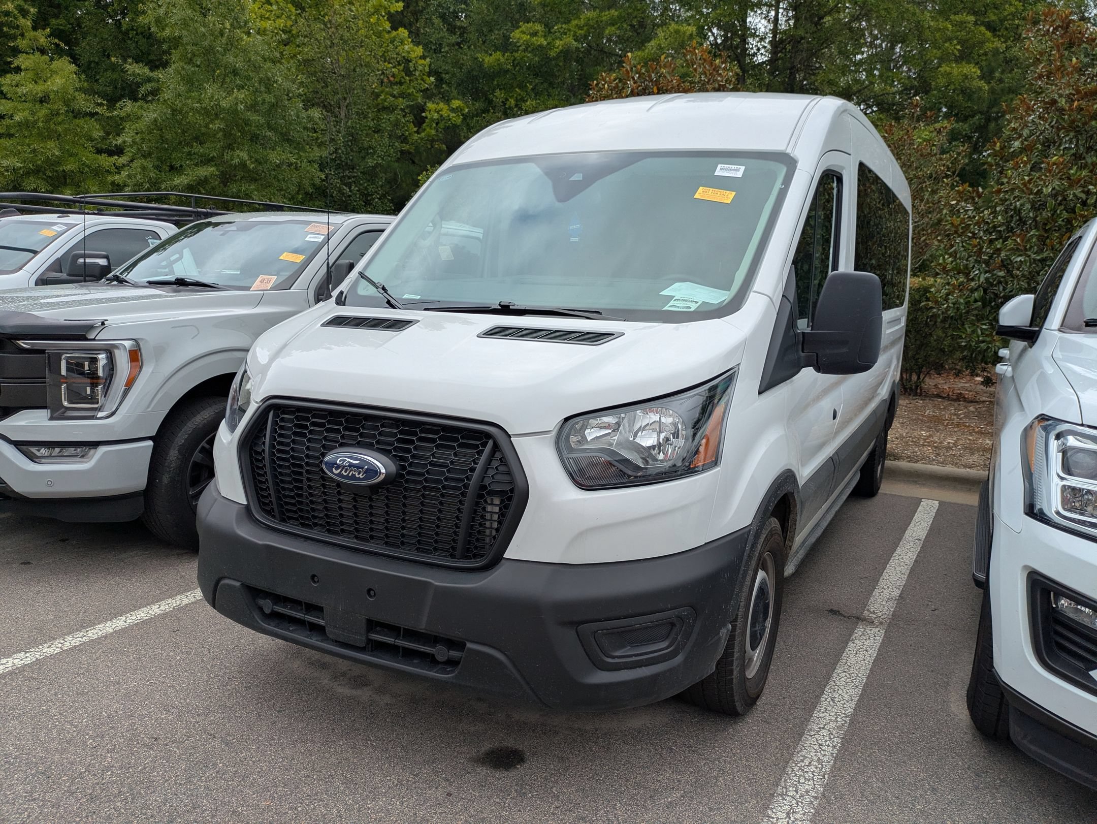 Certified 2025 Ford Transit 350 XL RWD image 3