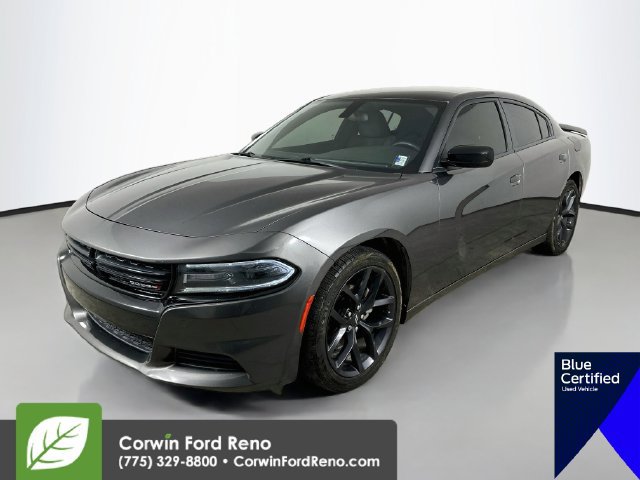 Used 2021 Dodge Charger SXT w/ Blacktop Package RWD image 3
