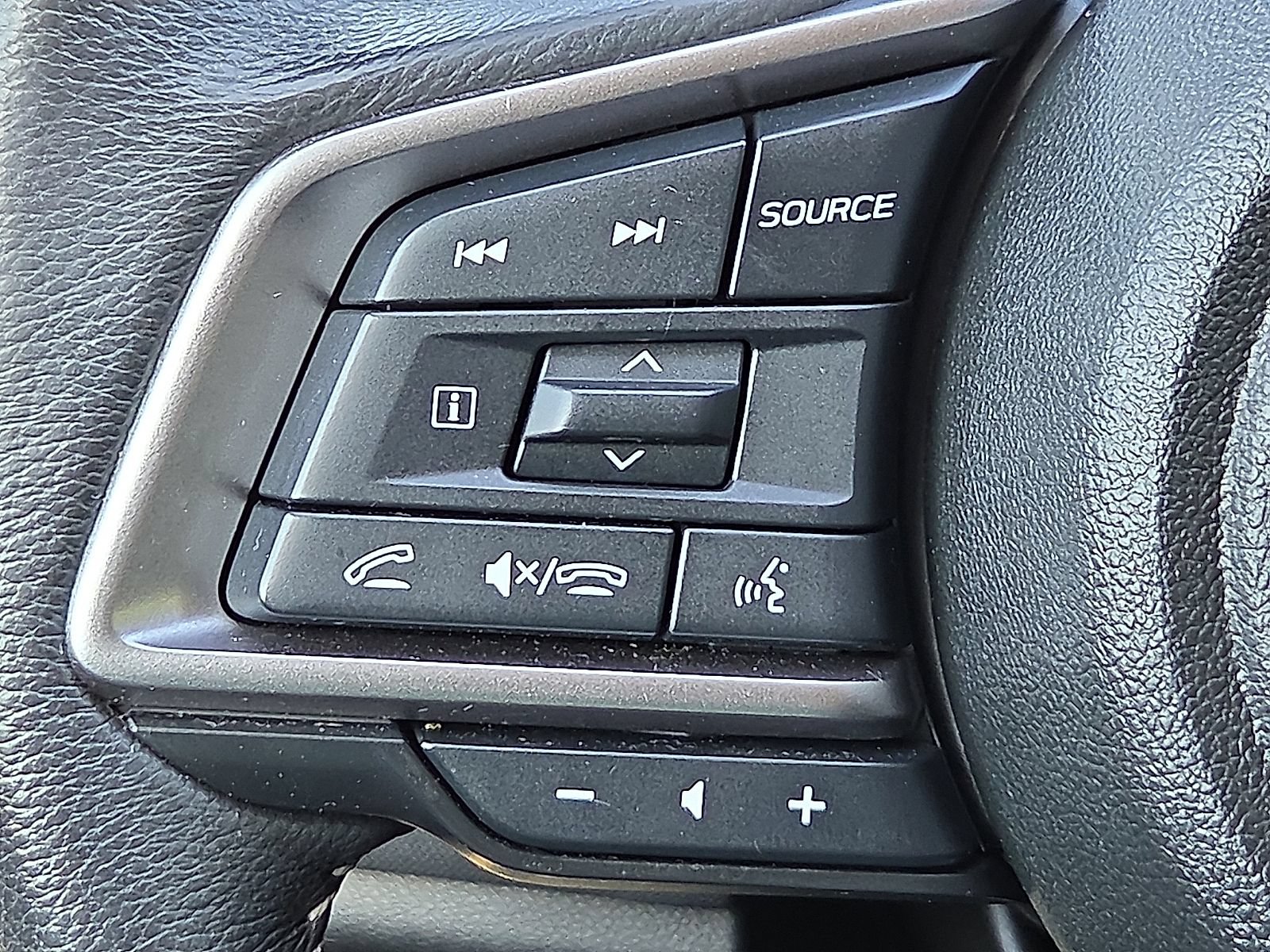 Used 2024 Subaru Outback Premium AWD/4WD image 22