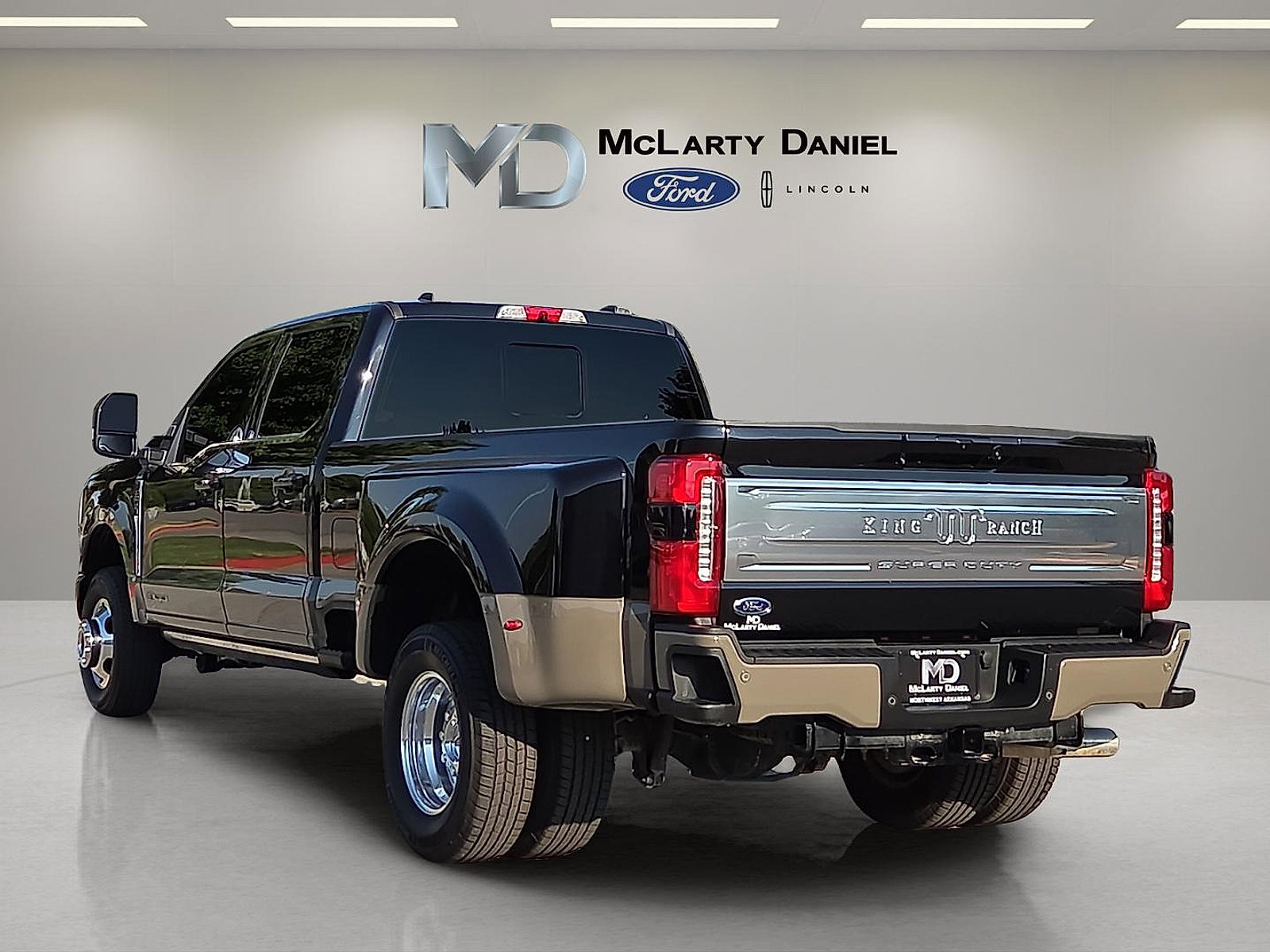 Certified 2026 Ford F350 King Ranch AWD/4WD image 4
