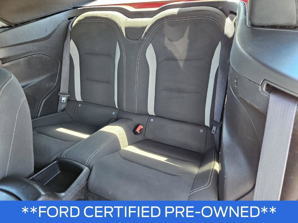 Used 2020 Chevrolet Camaro LT RWD image 19