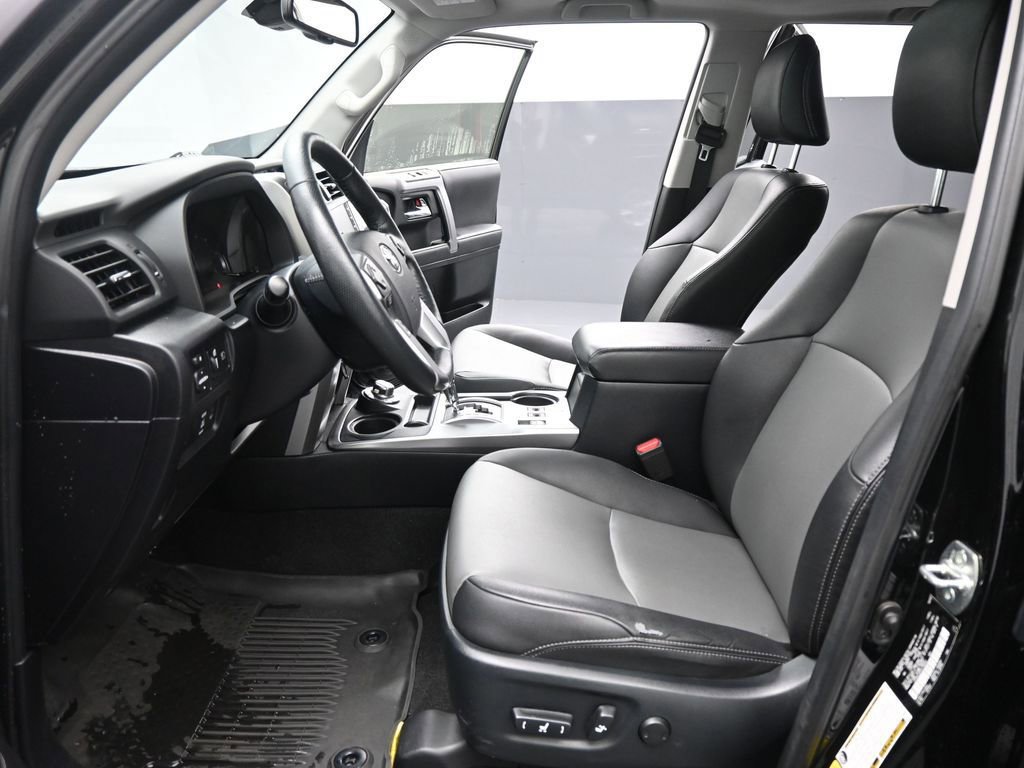 Used 2023 Toyota 4Runner SR5 Premium w/ Moonroof Package image 36