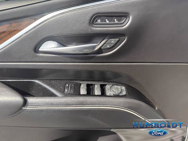 Used 2023 Cadillac Escalade Premium Luxury Platinum image 10