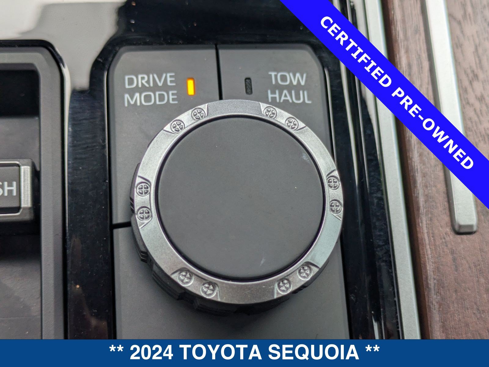 Used 2024 Toyota Sequoia Capstone AWD/4WD image 36