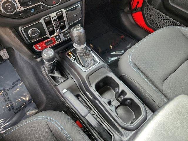 Used 2024 Jeep Wrangler Unlimited Rubicon 4xe AWD/4WD image 13