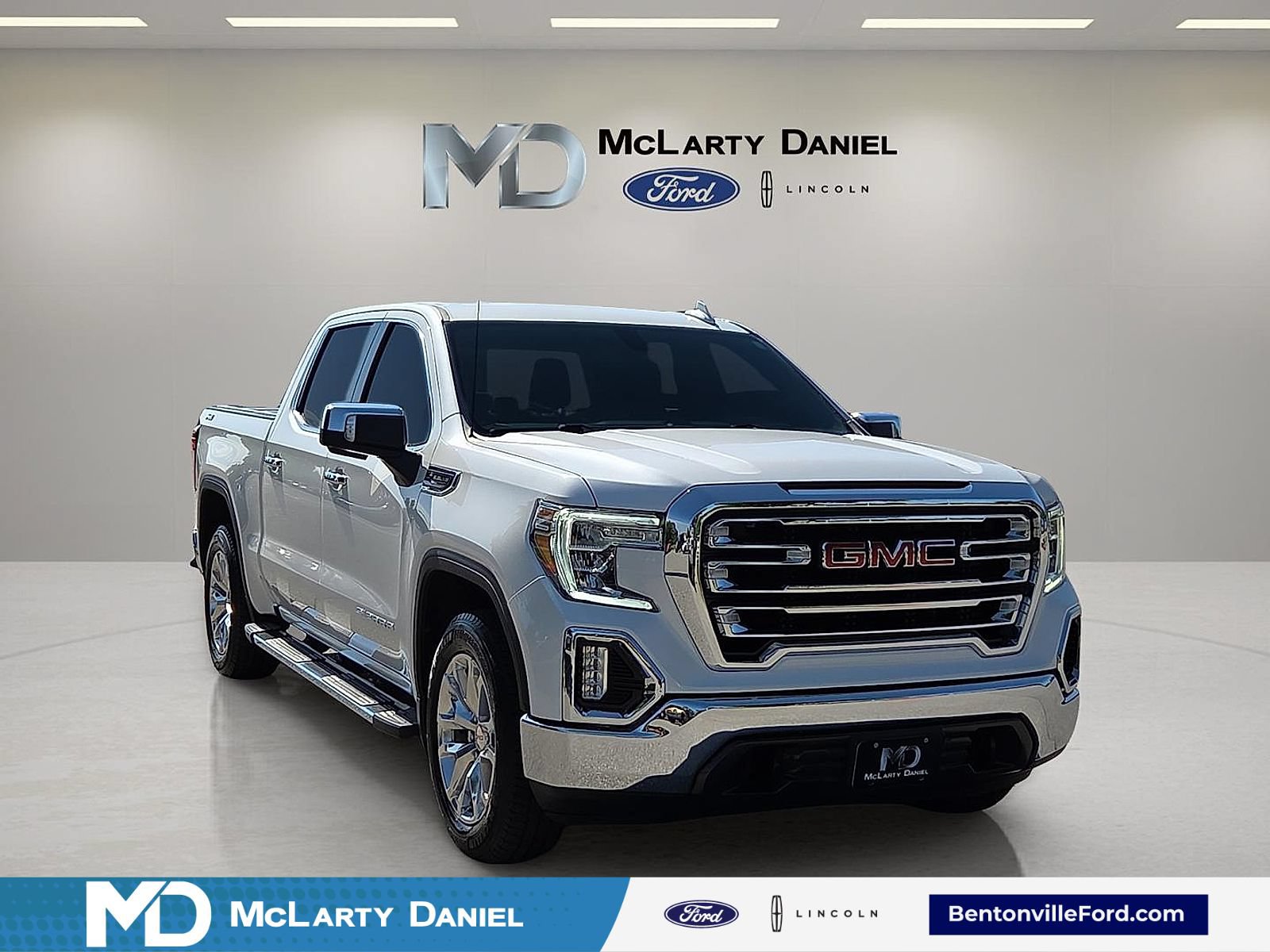 Used 2021 GMC Sierra 1500 SLT AWD/4WD image 1