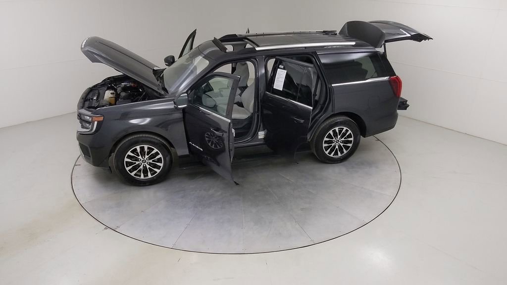 Certified 2025 Ford Expedition Platinum image 58