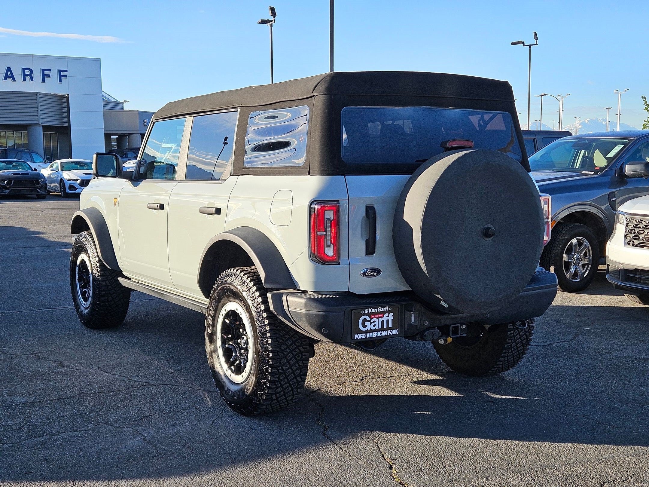 Certified 2024 Ford Bronco Badlands AWD/4WD image 8