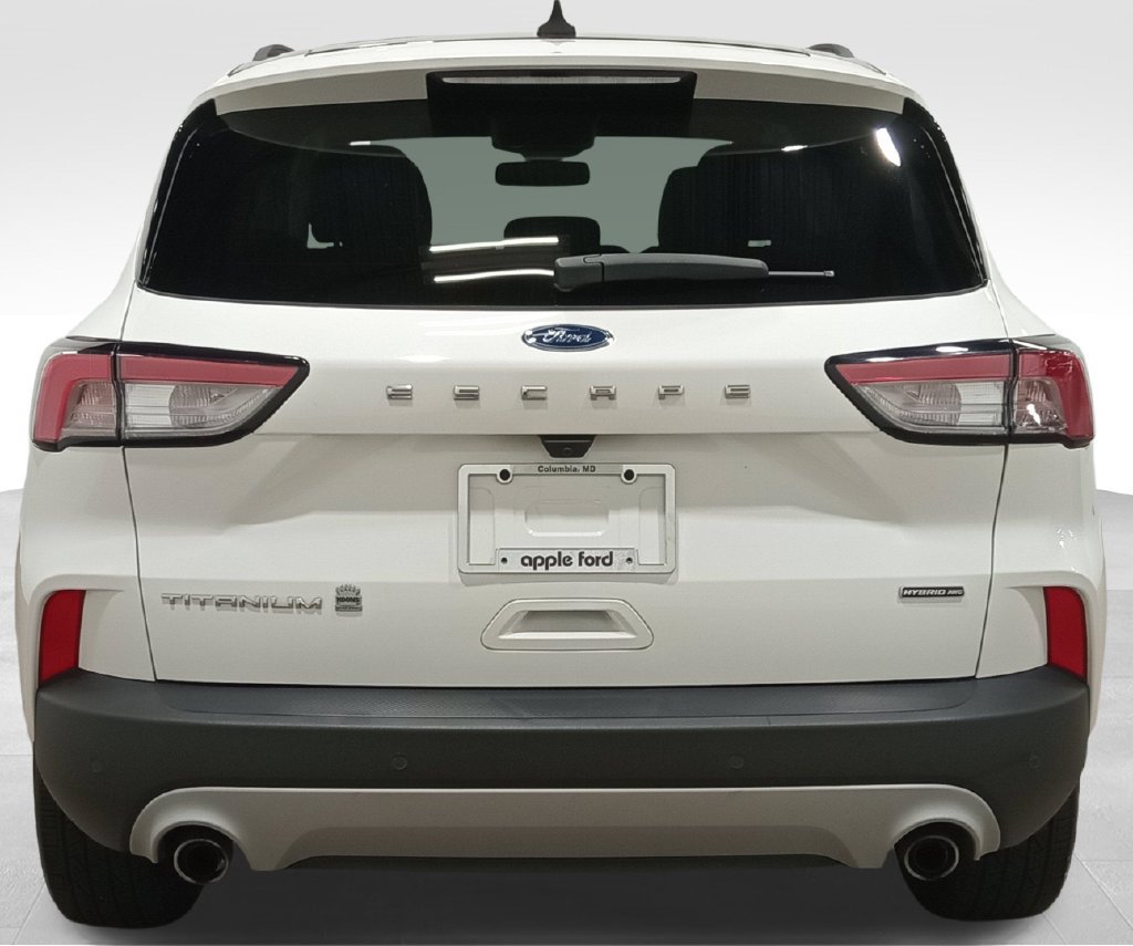 Certified 2020 Ford Escape Titanium w/ Titanium Premium Package 2.0 AWD/4WD image 5