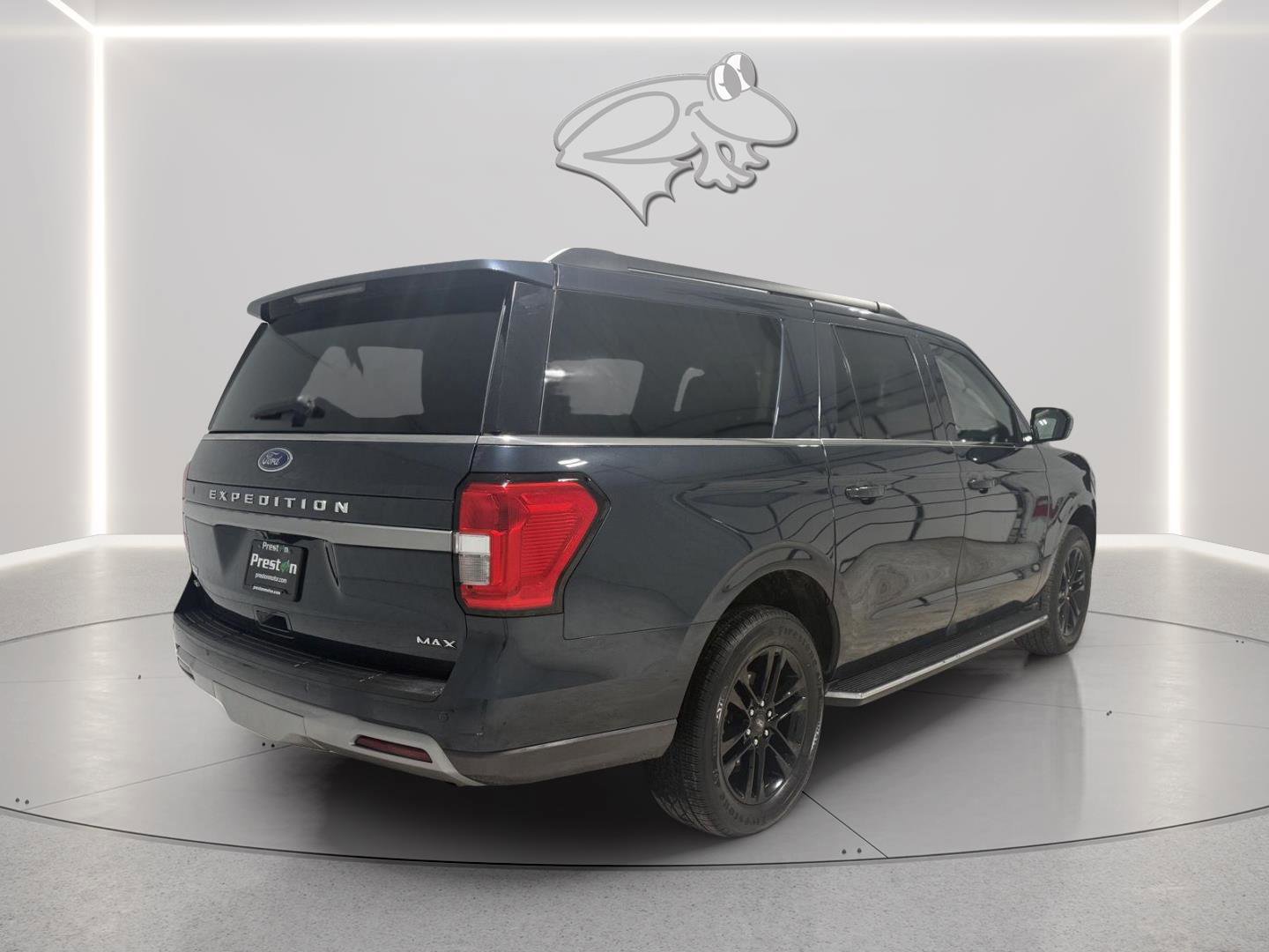 Certified 2023 Ford Expedition Max XLT image 5
