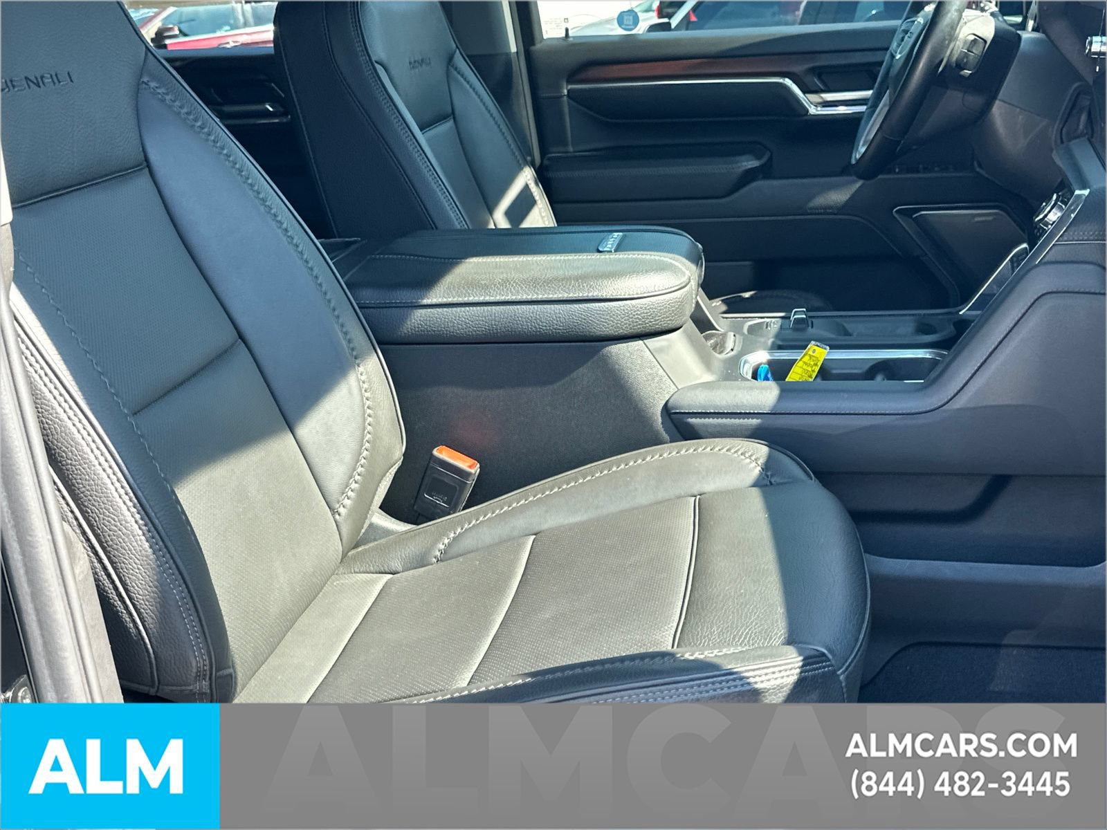 Used 2024 GMC Sierra 2500 Denali w/ Denali Reserve Package AWD/4WD image 15