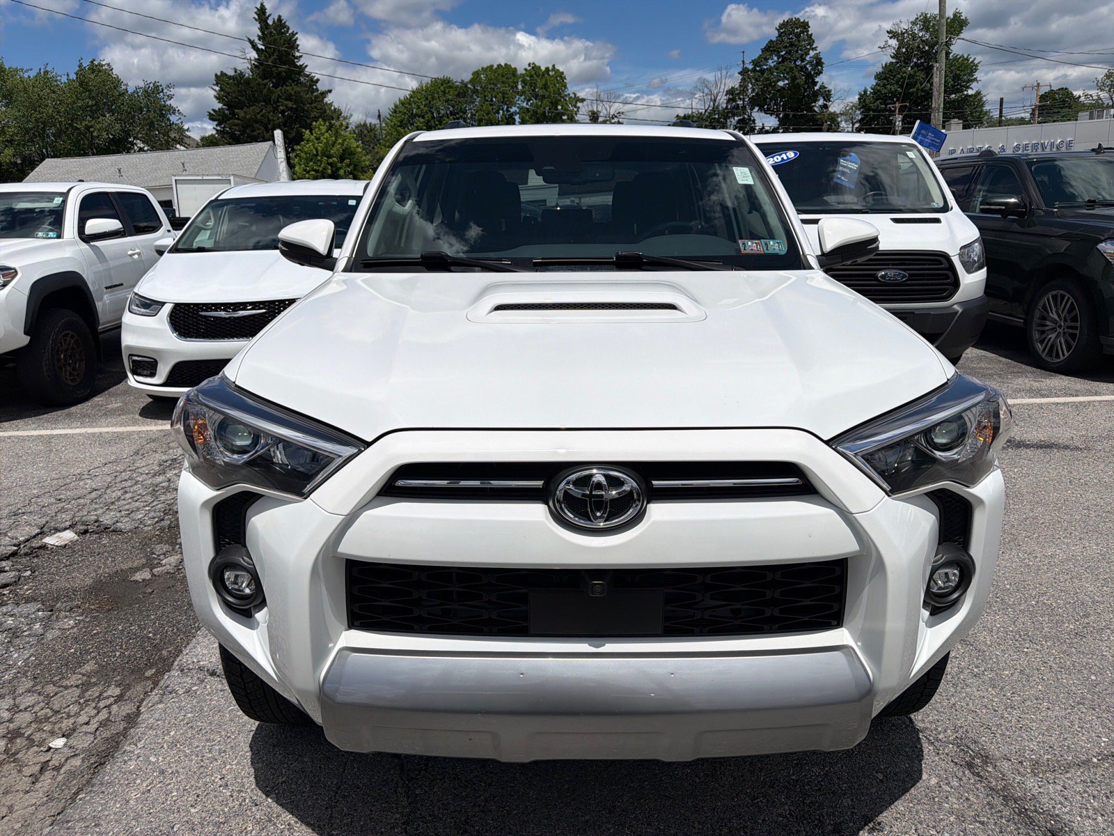 Used 2024 Toyota 4Runner TRD Off-Road Premium w/ Off Road Premium Plus Package AWD/4WD image 2