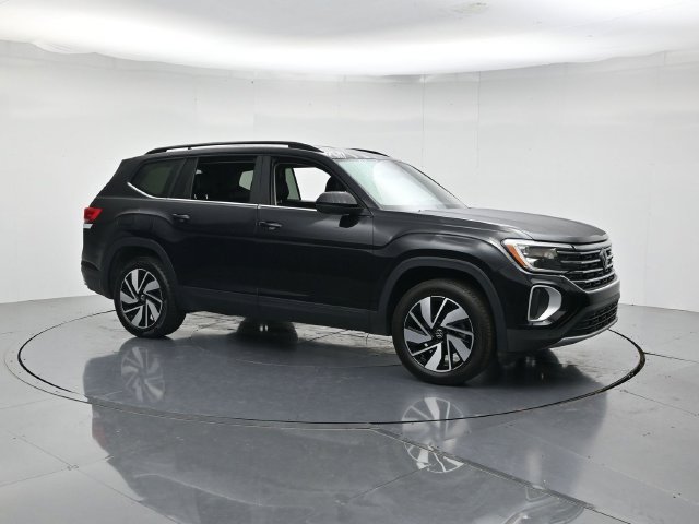 Used 2025 Volkswagen Atlas SE FWD image 3
