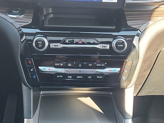 Certified 2023 Ford Explorer Limited w/ Equipment Group 301A AWD/4WD image 17