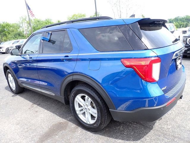 Certified 2021 Ford Explorer XLT w/ Equipment Group 202A AWD/4WD image 4