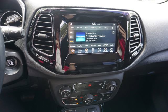 Used 2020 Jeep Compass Latitude FWD image 4
