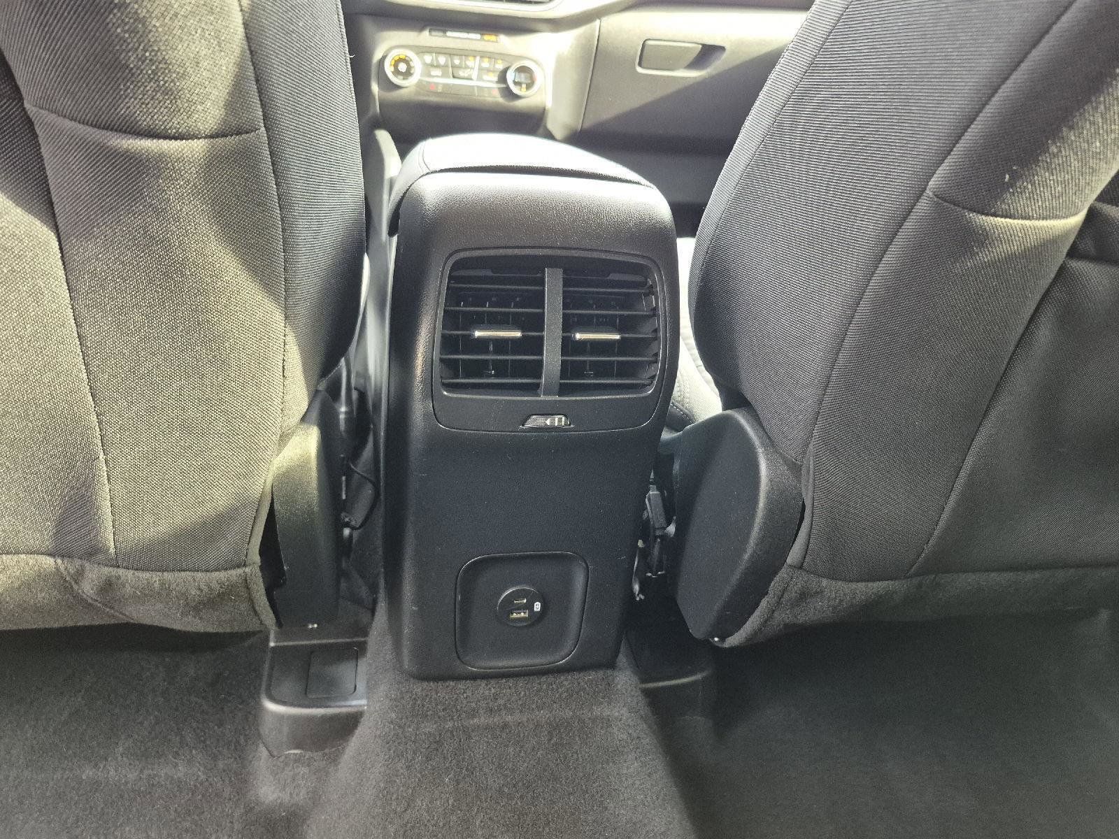 Certified 2020 Ford Escape SE image 15