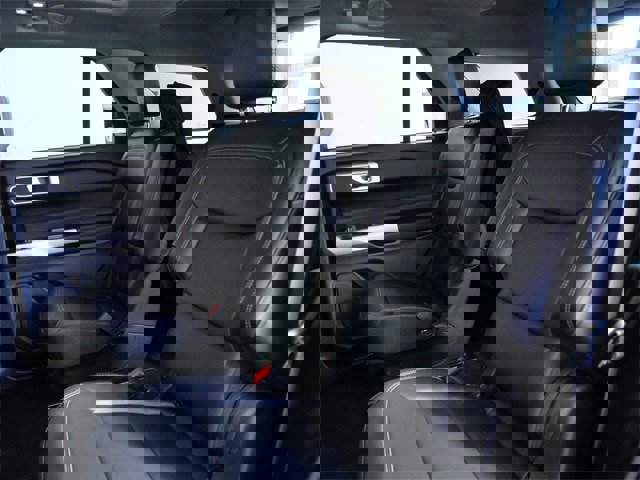 Certified 2023 Ford Explorer XLT w/ Equipment Group 202A image 15