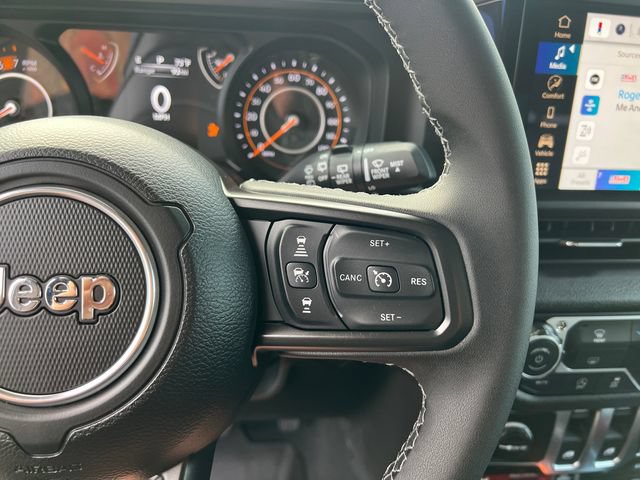 Used 2026 Jeep Wrangler Sport AWD/4WD image 17