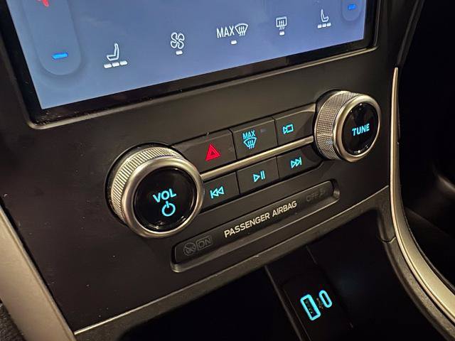 Certified 2024 Ford Edge SEL w/ Convenience Package AWD/4WD image 15