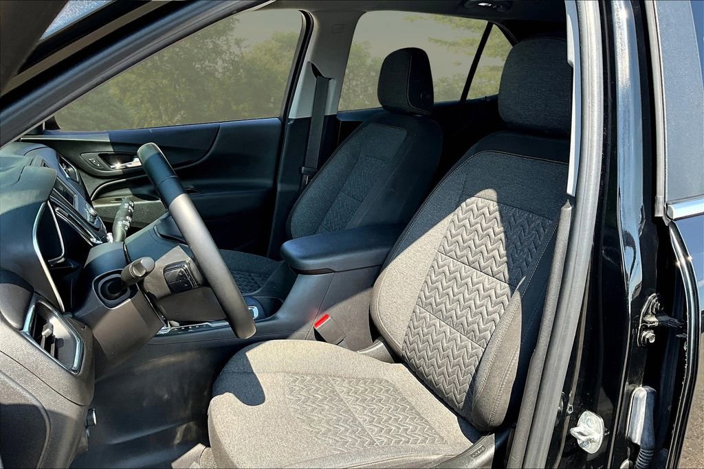 Used 2023 Chevrolet Equinox LT w/ Driver Convenience Package AWD/4WD image 25